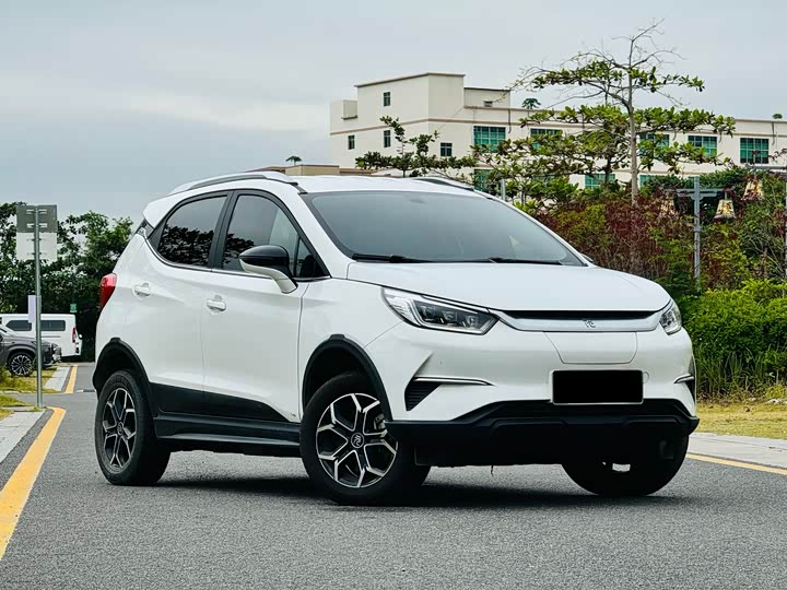 Фото 3 - BYD Yuan Pro