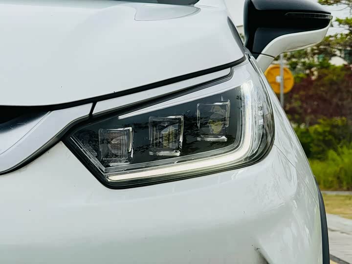 Фото 4 - BYD Yuan Pro