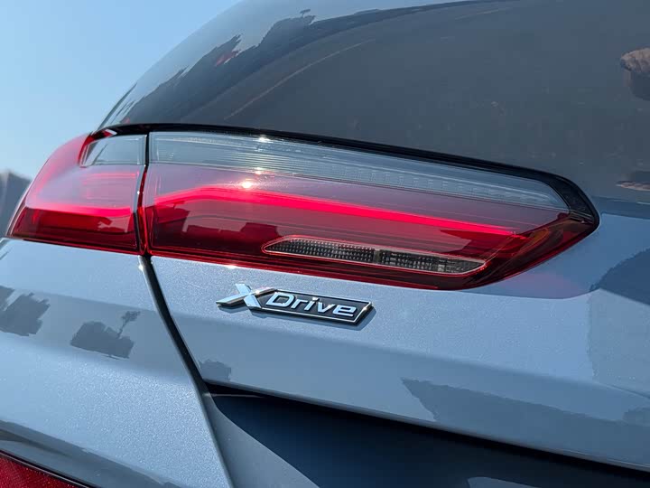 Фото 15 - BMW 8 Series