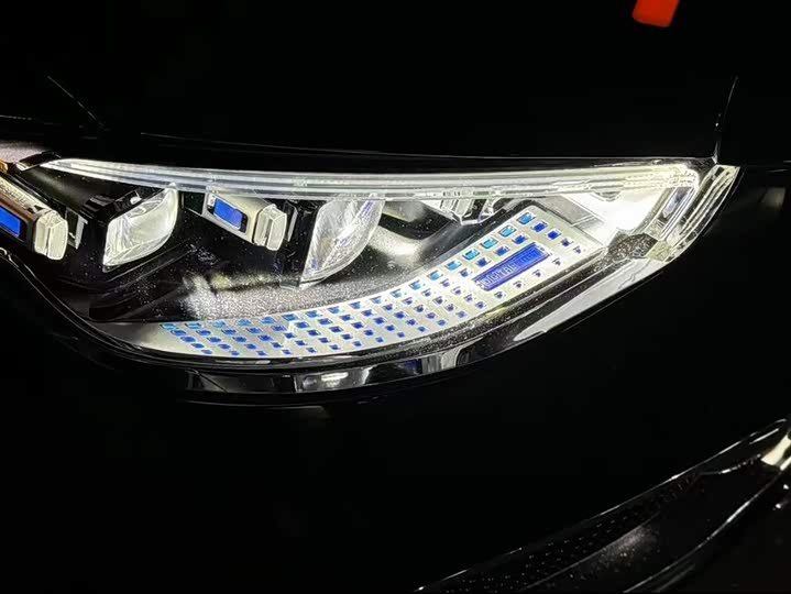 Фото 3 - Mercedes-Benz Maybach S-Class