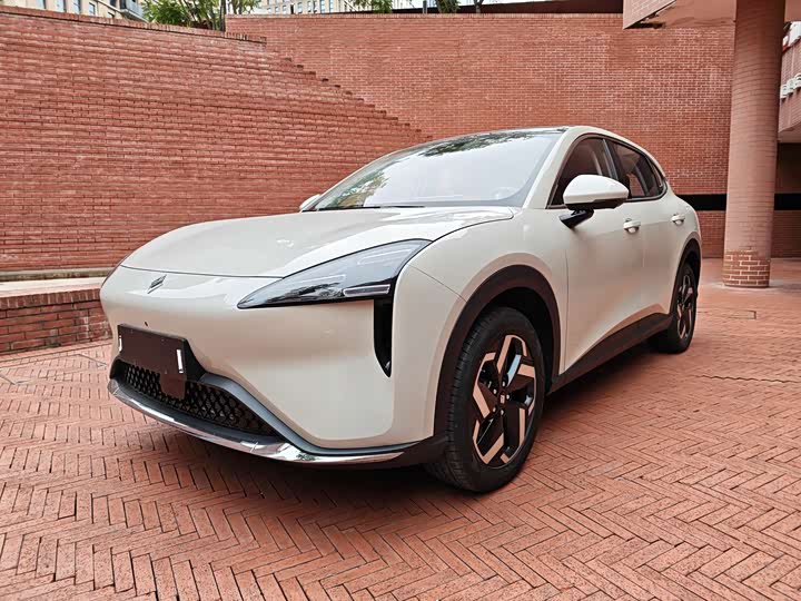 Photo 1 - Baojun Yunhai