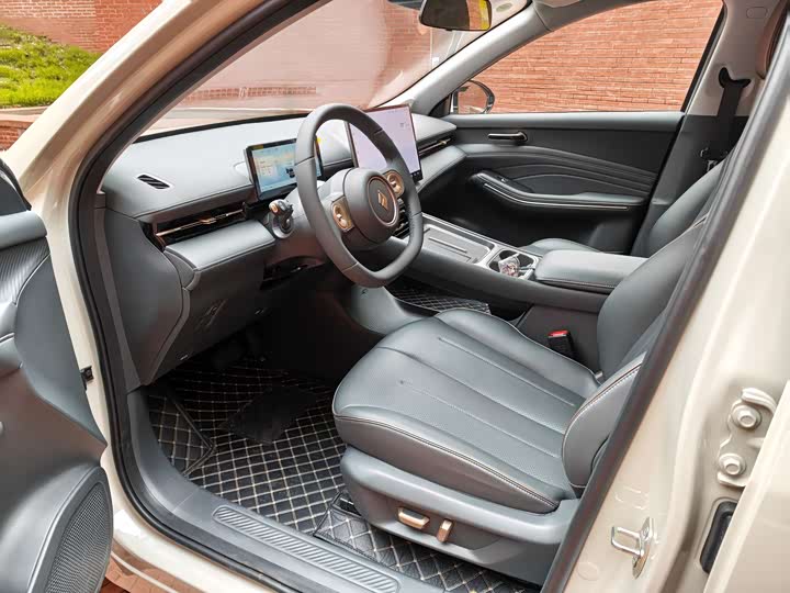 Photo 4 - Baojun Yunhai