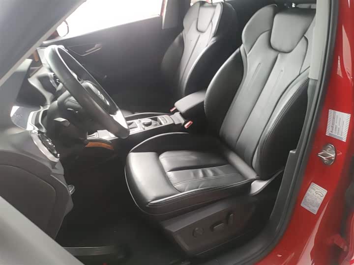 Фото 15 - Audi Q2L