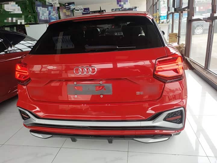 Фото 6 - Audi Q2L