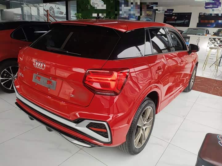 Фото 7 - Audi Q2L