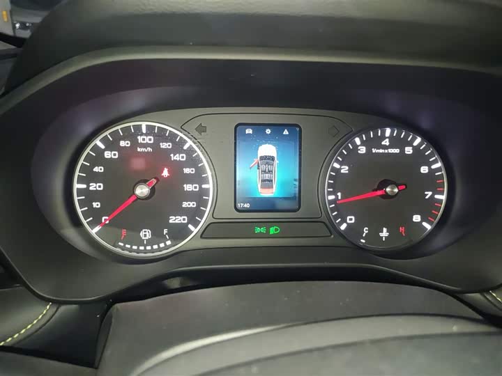 Фото 4 - Roewe i5