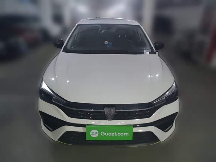 Фото 7 - Roewe i5