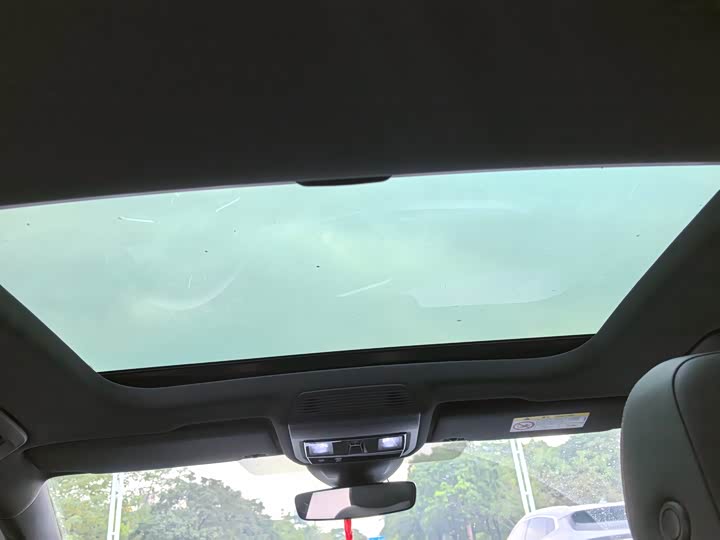 Фото 15 - Volkswagen Golf