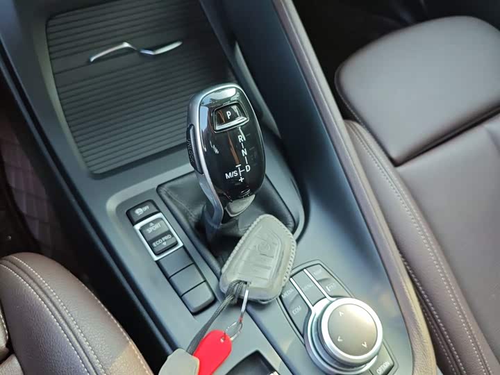 Фото 14 - BMW X1