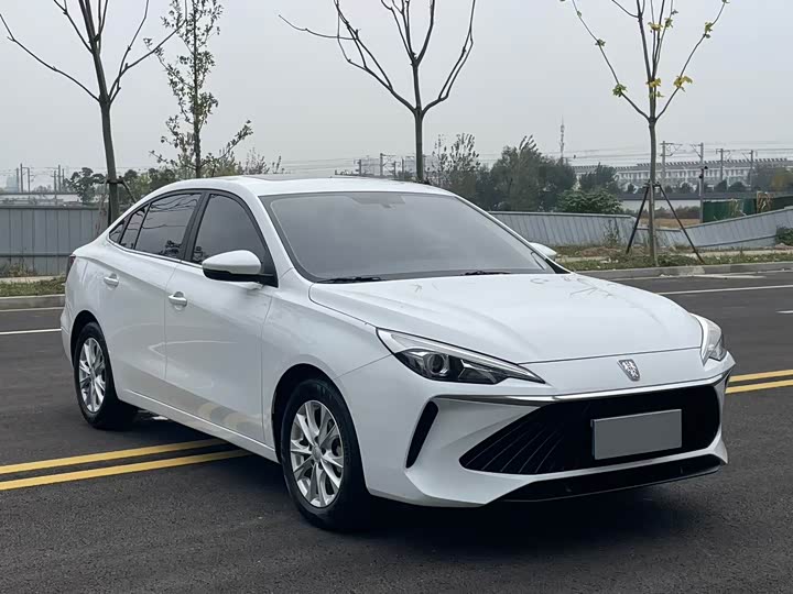 Фото 3 - Roewe i5