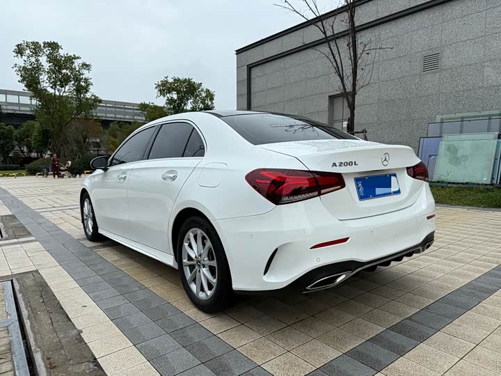 Фото 15 - Mercedes-Benz A-Class