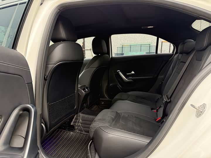 Фото 5 - Mercedes-Benz A-Class