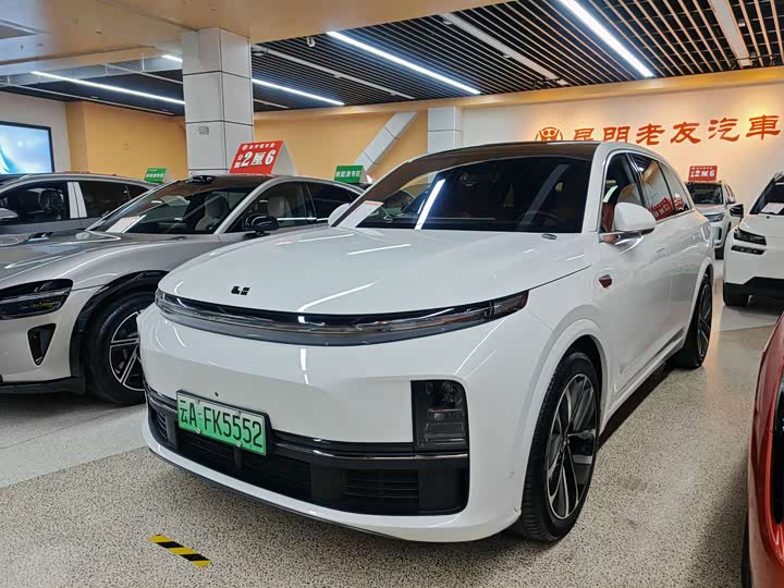 Фото 1 - LiXiang L7