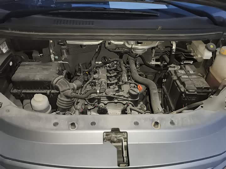 Фото 11 - Dongfeng Forthing Lingzhi M5