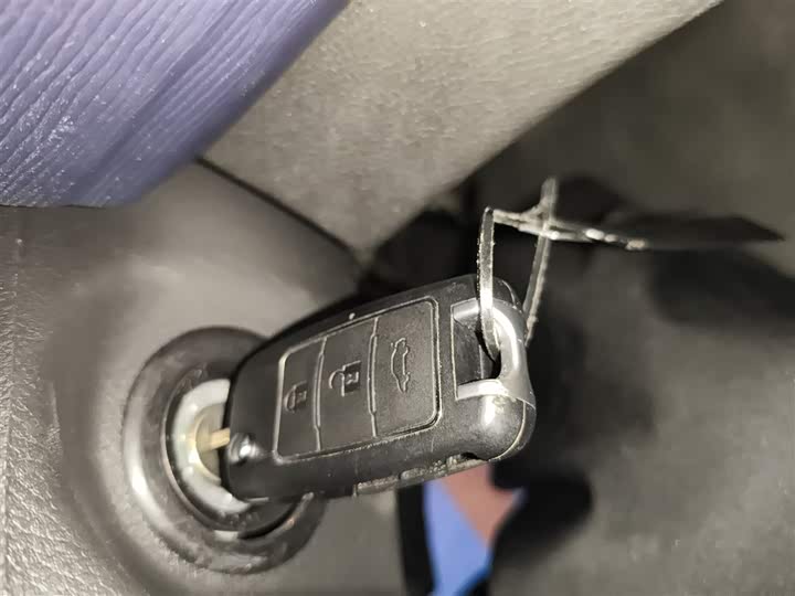 Фото 12 - Dongfeng Forthing Lingzhi M5