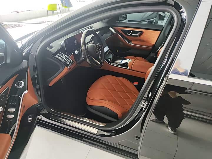 Фото 4 - Mercedes-Benz Maybach S-Class