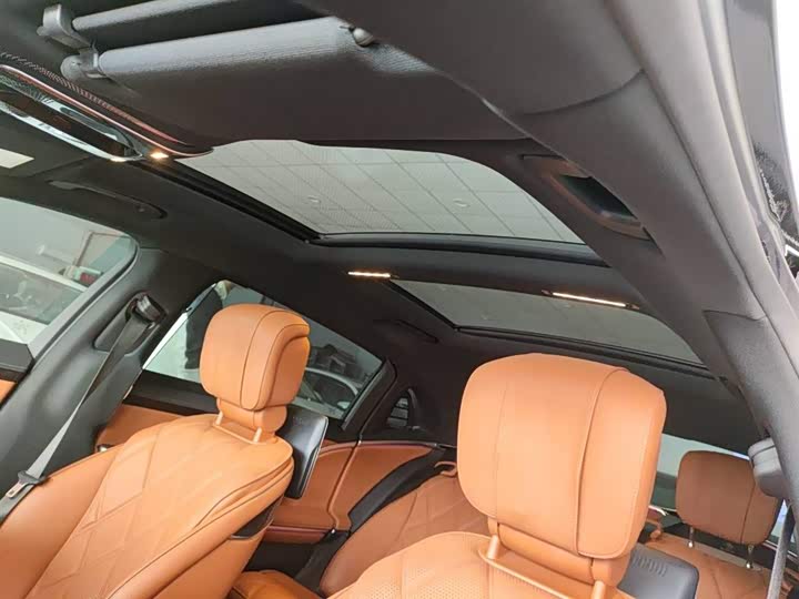 Фото 7 - Mercedes-Benz Maybach S-Class