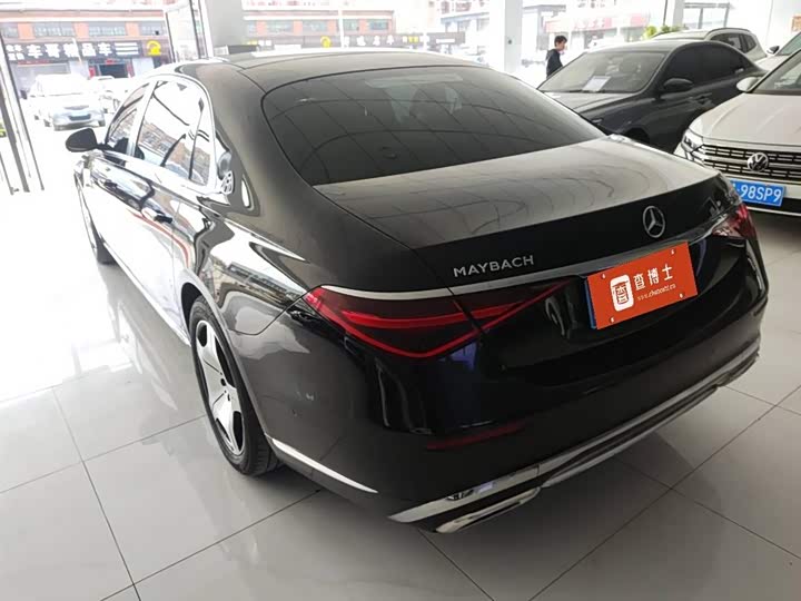 Фото 9 - Mercedes-Benz Maybach S-Class
