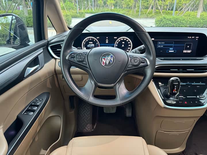 Фото 7 - Buick GL8 ES