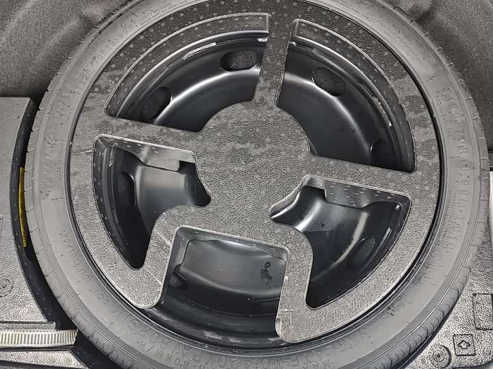 Фото 18 - Volkswagen Golf