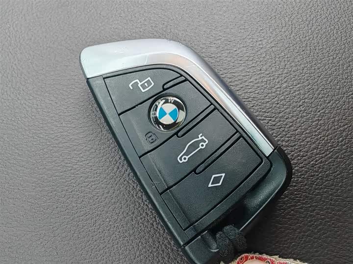 Фото 20 - BMW i3