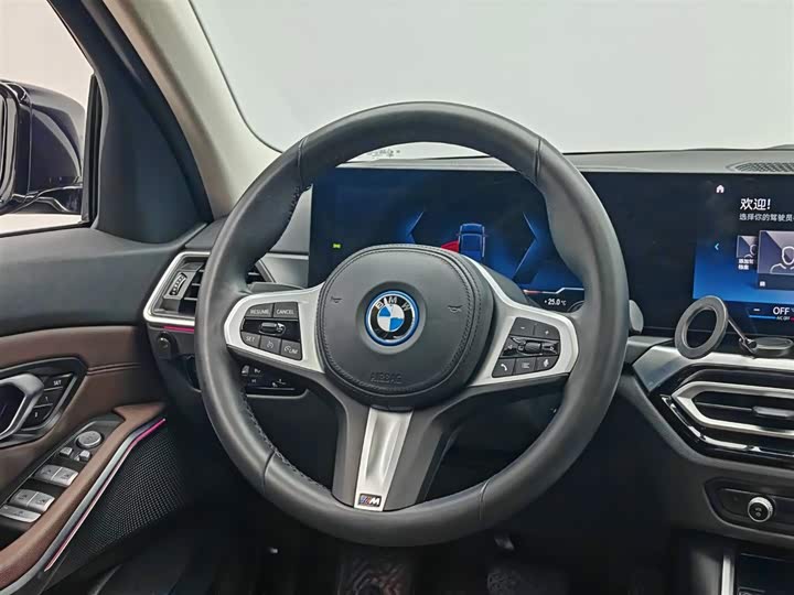 Фото 25 - BMW i3