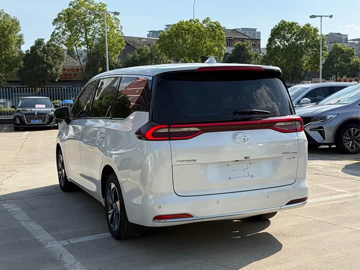 Фото 5 - GAC Trumpchi M6