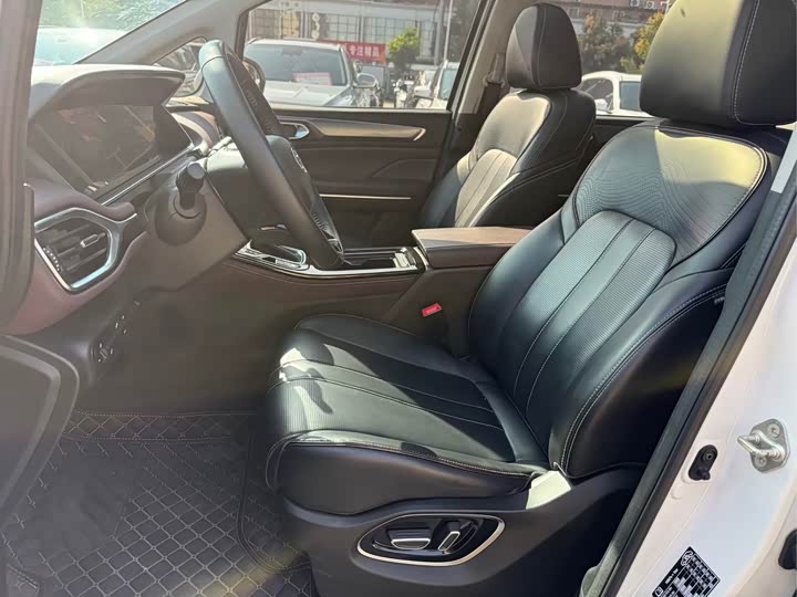 Фото 8 - GAC Trumpchi M6