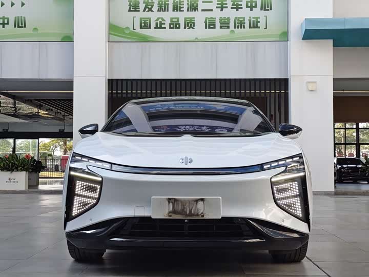 Фото 2 - HiPhi X