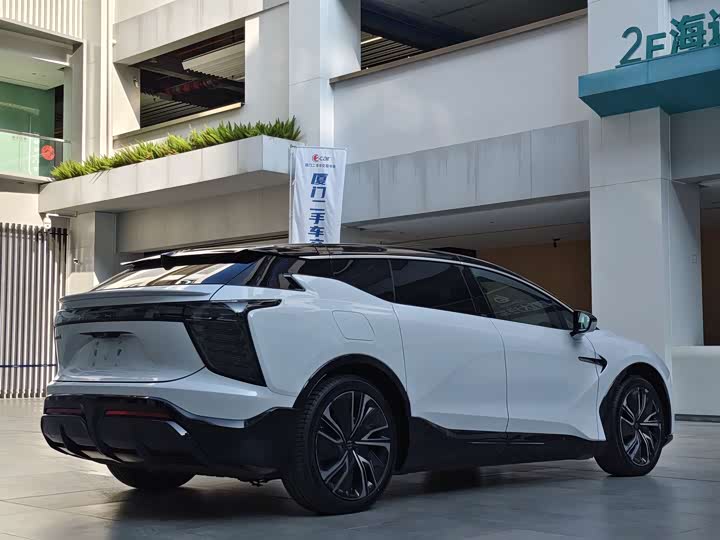 Фото 4 - HiPhi X