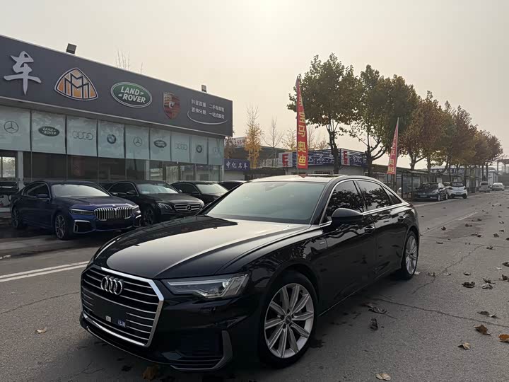 Фото 1 - Audi A6L