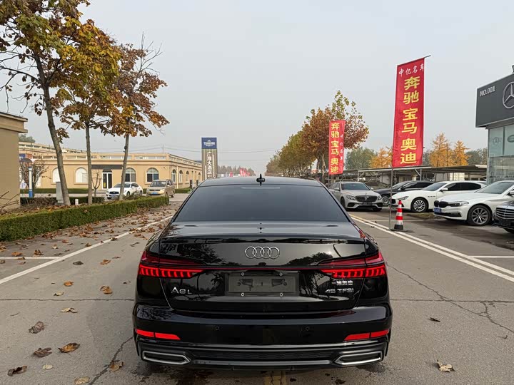 Фото 5 - Audi A6L