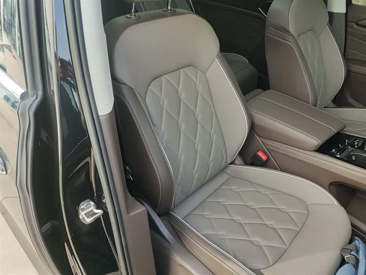 Фото 25 - Volkswagen Viloran