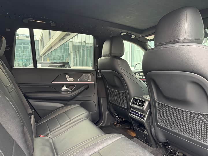 Фото 18 - Mercedes-Benz GLS-Class