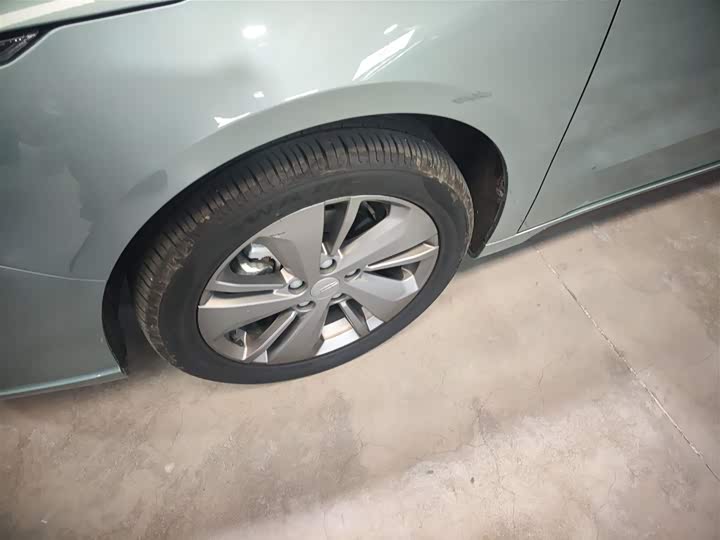 Фото 23 - Geely Geometry G6