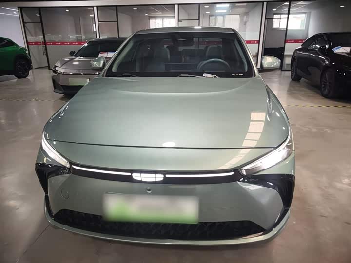 Фото 3 - Geely Geometry G6