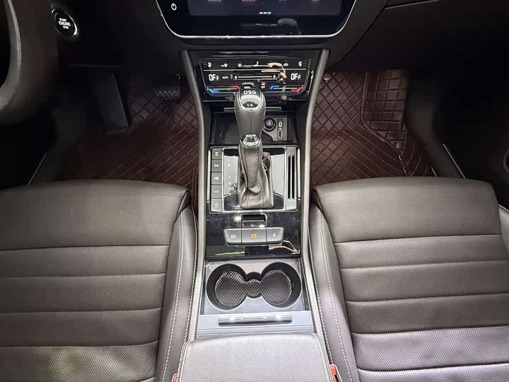 Фото 17 - Skoda Superb