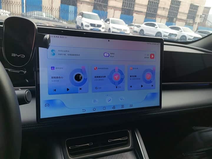 Фото 13 - BYD Qin L