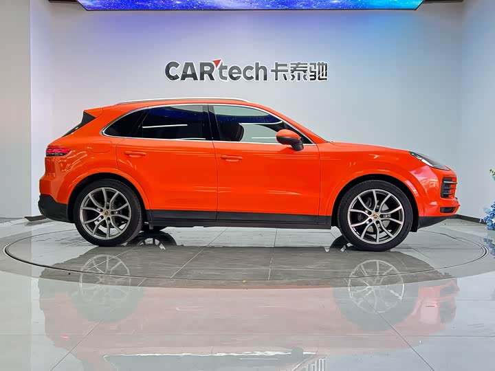 Фото 24 - Porsche Cayenne