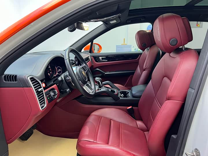 Фото 4 - Porsche Cayenne