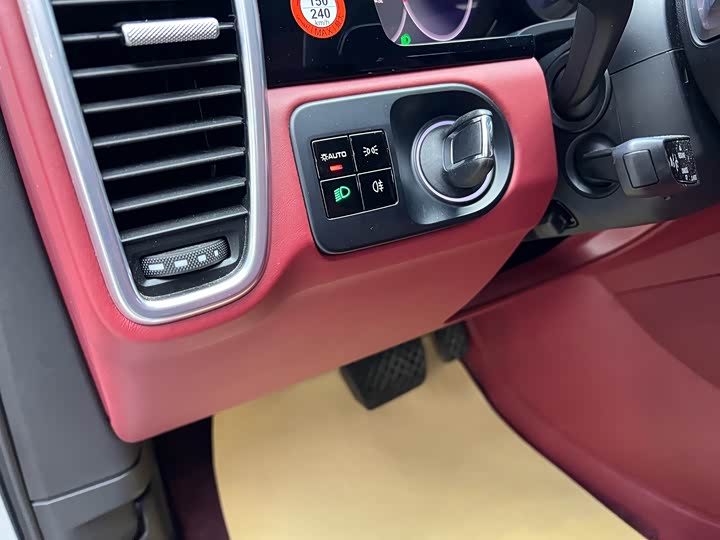 Фото 6 - Porsche Cayenne