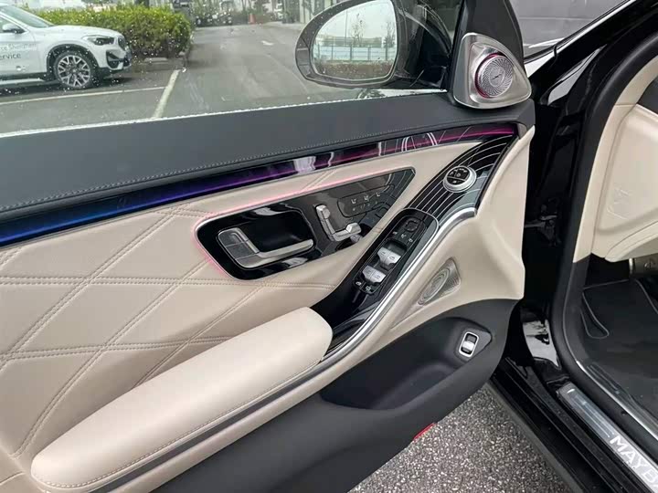 Фото 8 - Mercedes-Benz Maybach S-Class