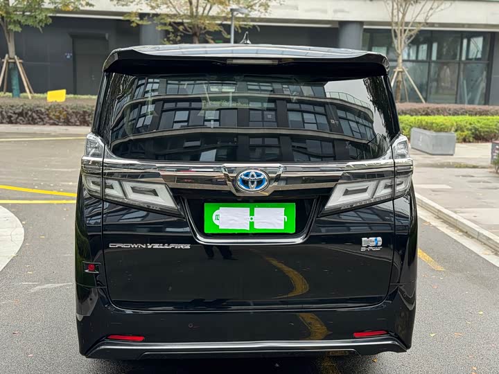 Фото 3 - Toyota Vellfire