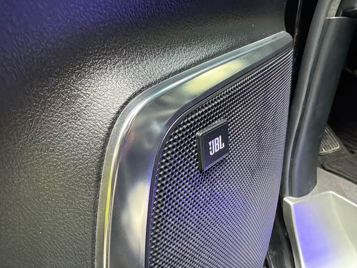 Фото 7 - Toyota Vellfire