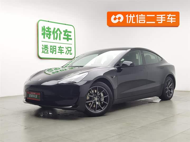 Фото 1 - Tesla Model 3