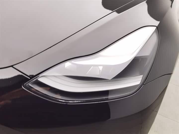 Фото 7 - Tesla Model 3