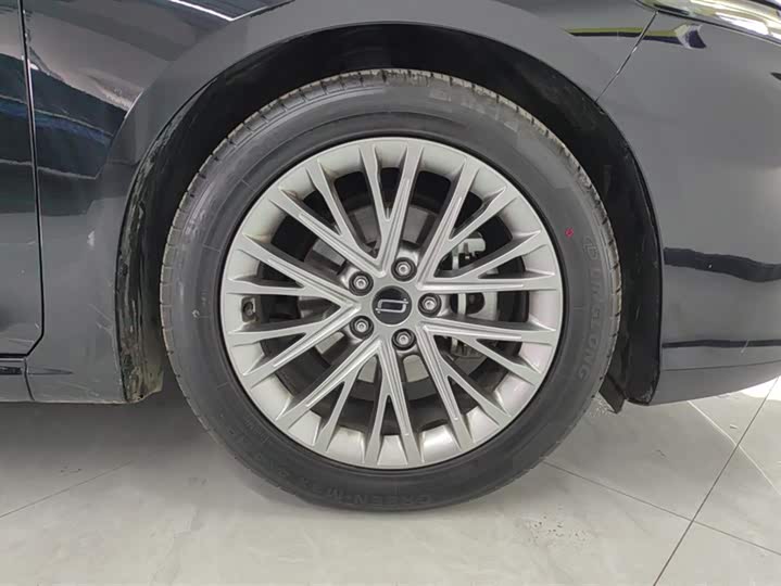 Фото 6 - Bestune B70