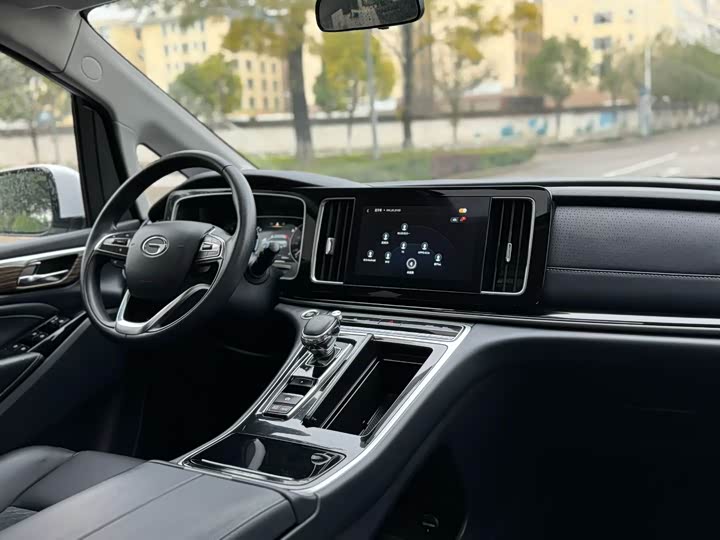 Фото 6 - GAC Trumpchi M8