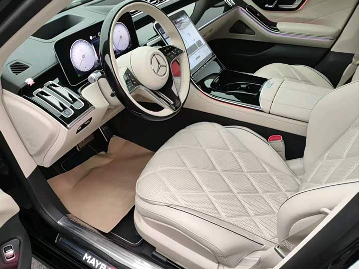 Фото 4 - Mercedes-Benz Maybach S-Class