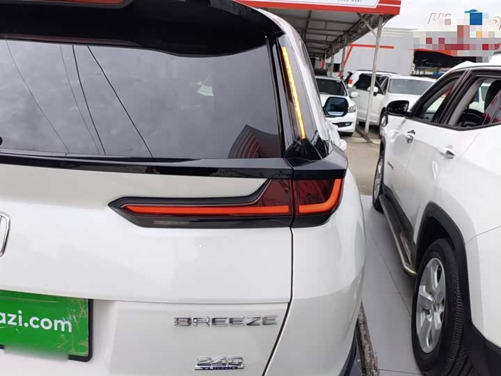 Фото 8 - Honda Breeze